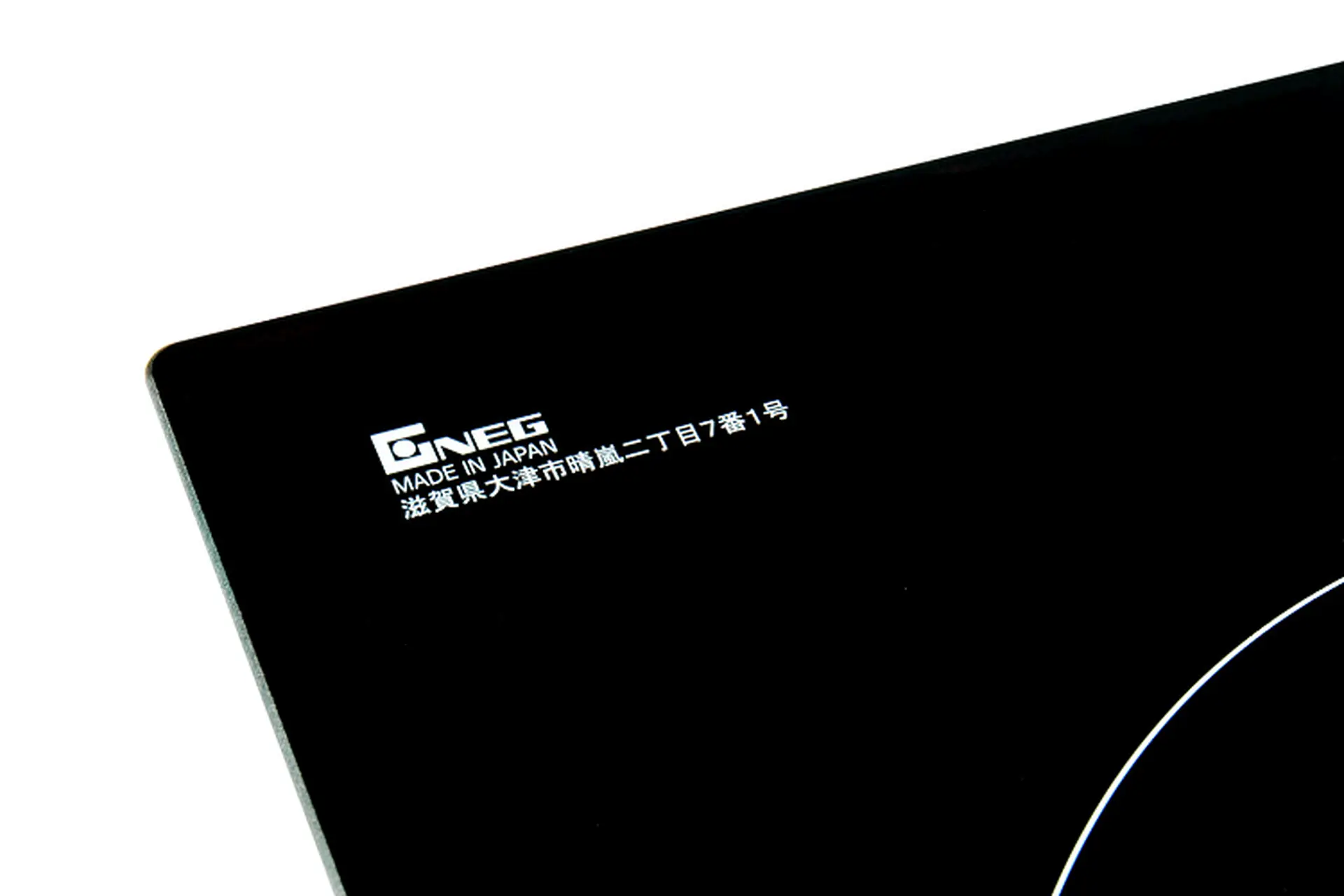 Mặt kính NEG - Bí quyết cho gian bếp hiện đại và sang trọng